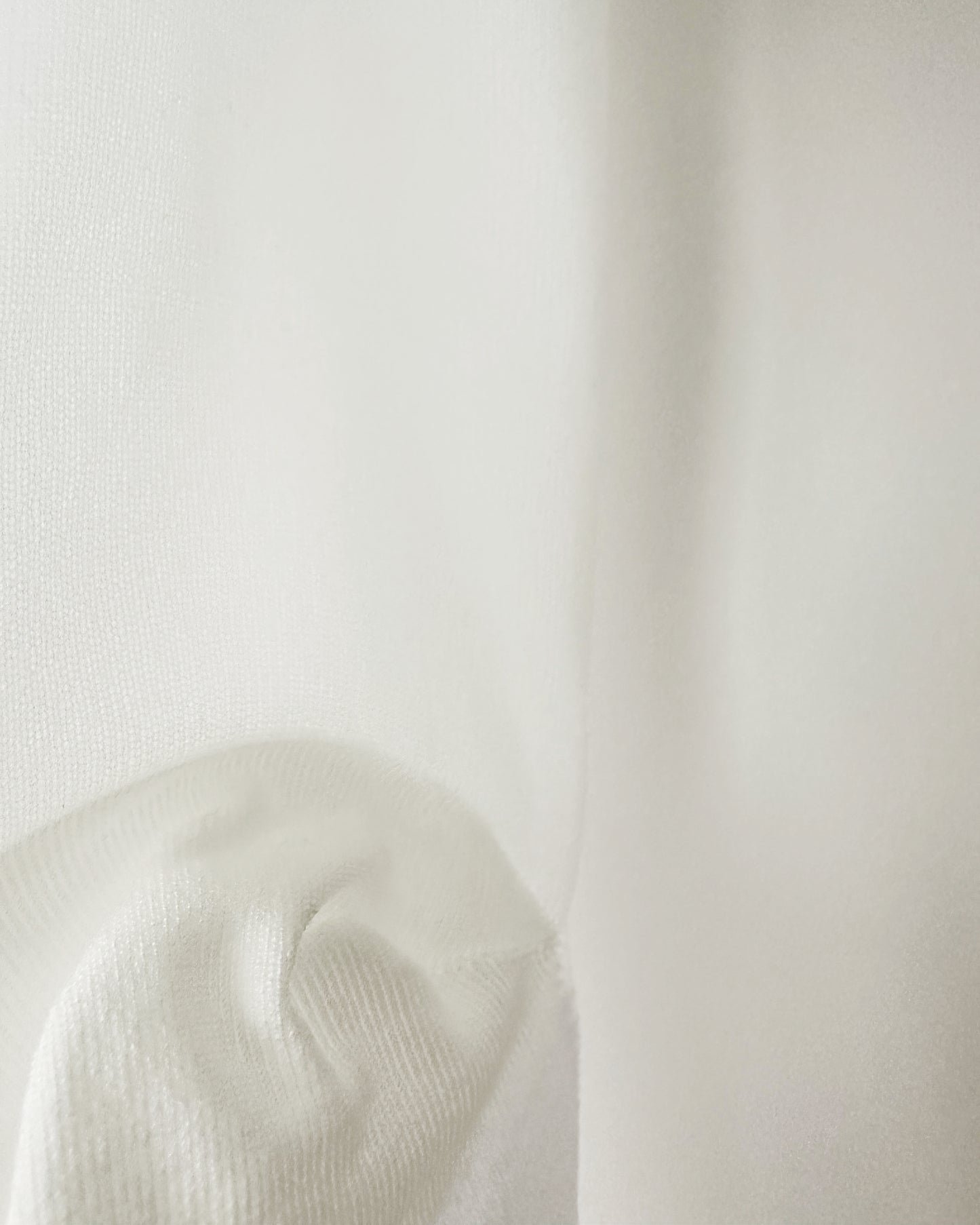 Sheer Tabi Socks
